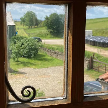 Charming Farm Based With Hot Tub And Sauna *