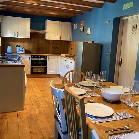 Charming Farm Based With Hot Tub And Sauna Newton-on-Rawcliffe